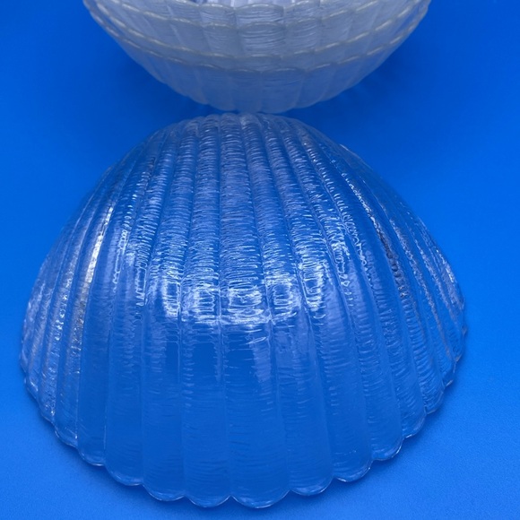 Set of 5 VTG clear glass clam scalloped snack candy bowls - Picture 4 of 6